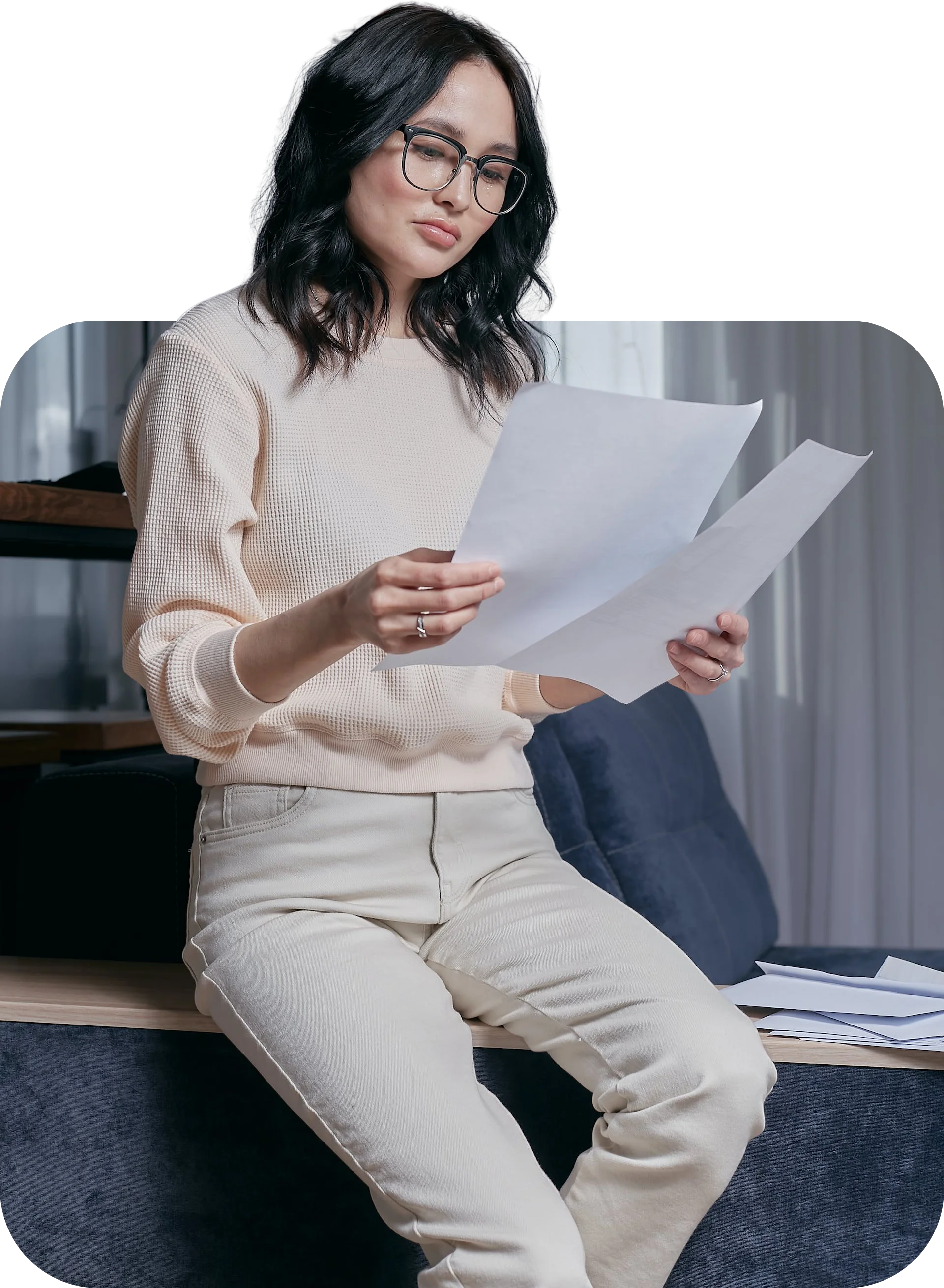 girl-with-papers